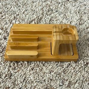 Apple Watch/Phone Charging Station